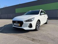Gebraucht Hyundai i30 Trend 140 PS (102 kW) 2017 Weiß Kombi