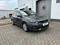 Gebraucht Peugeot 308 Active 110 PS (80 kW) 2019 Grau Limousine