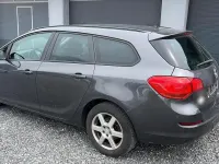 Gebraucht Opel Astra 140 PS (102 kW) 2013 Grau Kombi