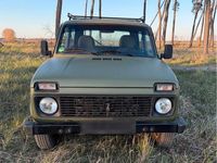 Second-hand Lada niva 86 CP (63 kW) 2002 Verde SUV