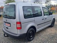 Second-hand VW Caddy 109 CP (80 kW) 2013 Argintiu Monovolum