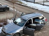 Gebraucht BMW 320 184 PS (135 kW) 2011 Grau Kombi