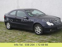 Gebraucht Mercedes C200 163 PS (119 kW) 2001 Blau Coupé