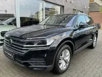 Second-hand VW Touareg Basis 231 CP (169 kW) 2021 Negru SUV