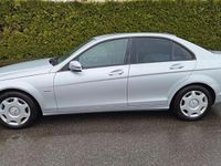 Gebraucht Mercedes C180 156 PS (114 kW) 2010 Silber Limousine