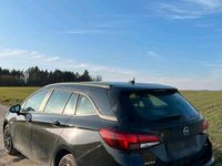 Używany Opel Astra 110 KM (80 kW) 2017 Czarny Kombi