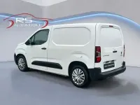 Gebraucht Peugeot Partner Premium 102 PS (75 kW) 2019 Weiss Van / Kleinbus