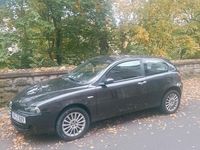 Gebraucht Alfa Romeo 147 105 PS (77 kW) 2006 Schwarz Kleinwagen