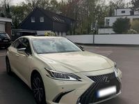 Gebraucht Lexus ES300H 218 PS (160 kW) 2023 Braun Limousine