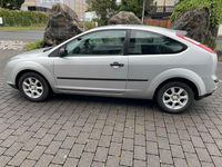 Gebraucht Ford Focus 101 PS (74 kW) 2005 Silber Kleinwagen