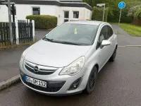 Gebraucht Opel Corsa 69 PS (50 kW) 2011 Silber Kleinwagen