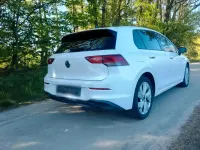 Gebraucht VW Golf VIII 90 PS (66 kW) 2020 Weiß Limousine