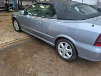 Gebraucht Opel Astra Cabriolet 147 PS (108 kW) 2004 Silber Cabrio