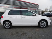 Gebraucht VW Golf VII Highline 122 PS (89 kW) 2012 Weiß Limousine