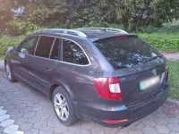 Gebraucht Skoda Superb 140 PS (102 kW) 2010 Grün Kombi