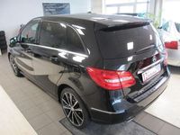 Gebraucht Mercedes B200 Edition 1 156 PS (114 kW) 2012 Schwarz Van / Kleinbus