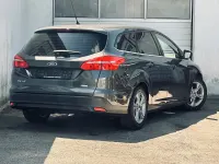 Gebraucht Ford Focus Titanium 125 PS (91 kW) 2016 Grau Limousine