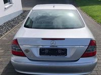 Gebraucht Mercedes E200 Elegance 184 PS (135 kW) 2008 Silber Limousine
