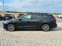 Gebraucht Ford Focus ST-Line 155 PS (114 kW) 2022 Agate black Kombi