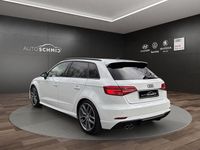 Gebraucht Audi A3 S-line plus 150 PS (110 kW) 2019 Gletscherweiß metallic Limousine