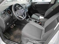 Gebraucht VW Tiguan Life 150 PS (110 kW) 2023 Reflexsilber metallic SUV