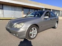 Gebraucht Mercedes C180 143 PS (105 kW) 2004 Cubanitsilber  metallic Limousine