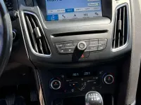 Gebraucht Ford Focus Titanium 125 PS (91 kW) 2018 Weiß Kombi