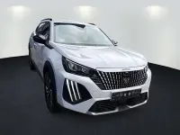 Gebraucht Peugeot 2008 Allure 136 PS (100 kW) 2025 Weiss/typ aussenverkleidung me SUV