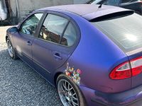 Second-hand Seat Leon 105 CP (77 kW) 2004 Negru Hatchback