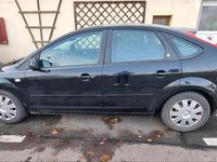 Gebraucht Ford Focus Ghia 116 PS (85 kW) 2005 Schwarz Limousine