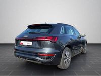 Gebraucht Audi Q8 e-tron Advanced Plus 300 kW (408 PS) 2024 Manhattangrau metallic (metallic) SUV