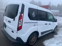 Używany Ford Transit Connect 120 KM (88 kW) 2017 Biały Minivan