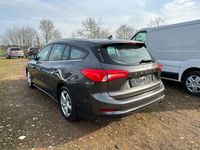 Gebraucht Ford Focus Cool & Connect 120 PS (88 kW) 2018 Grau Kombi