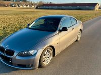 Gebraucht BMW 320 170 PS (125 kW) 2010 Grau Coupé
