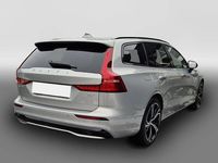 Gebraucht Volvo V60 Plus 197 PS (144 kW) 2025 Silber Kombi