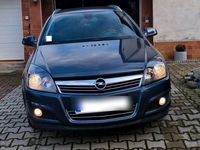 gebraucht Opel Astra Kombi 111 Jahre Edition 1.6 *AHK* *TEMPOMAT* *KLIMA*