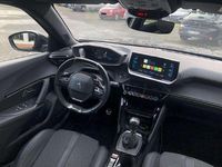 Gebraucht Peugeot 2008 GT 131 PS (96 kW) 2021 Lackierung schwarz perla nera/ SUV