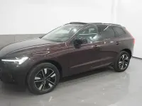 Gebraucht Volvo XC60 Plus 250 PS (183 kW) 2025 Rot SUV