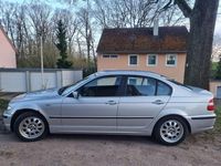Gebraucht BMW 320 Lifestyle 170 PS (125 kW) 2003 Silber Limousine