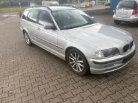 Gebraucht BMW 320 150 PS (110 kW) 2000 Silber Kombi