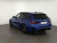 Neu BMW 320 M Sport 184 PS (135 kW) 2025 Blau Kombi