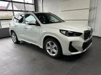 Gebraucht BMW iX1 M Sport 230 kW (313 PS) 2024 Mineralweiss metallic SUV