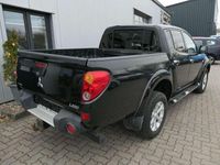 Gebraucht Mitsubishi L200 178 PS (130 kW) 2014 Schwarz Pickup