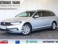 Gebraucht VW Passat 150 PS (110 kW) 2022 Silber Kombi