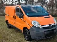 Gebraucht Opel Vivaro 115 PS (84 kW) 2013 Orange Van / Kleinbus