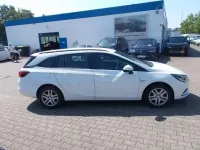 Gebraucht Opel Astra Business 110 PS (80 kW) 2018 Schneeweiss/summitwhite/arctic Kombi