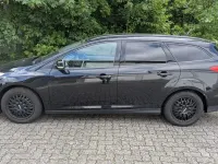 Gebraucht Ford Focus Trend 125 PS (91 kW) 2014 Schwarz Limousine