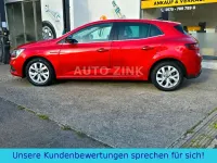 Gebraucht Renault Mégane LIMITED 140 PS (102 kW) 2019 Feuerrot Limousine