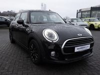 Gebraucht Mini Cooper Pepper 136 PS (100 kW) 2018 Schwarz Kleinwagen