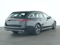 Gebraucht Mercedes E200 Avantgarde 204 PS (150 kW) 2025 Grau Kombi